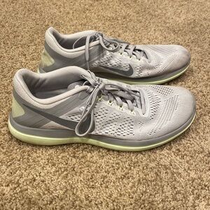 Nike Flex Tennis Shoes